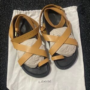 Women's Tan Sandals